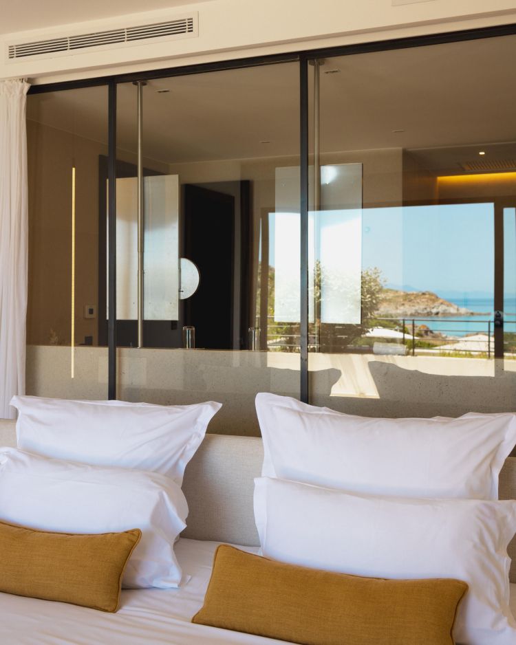 Chambres et suites de l'hôtel 5 étoiles à Ile Rousse